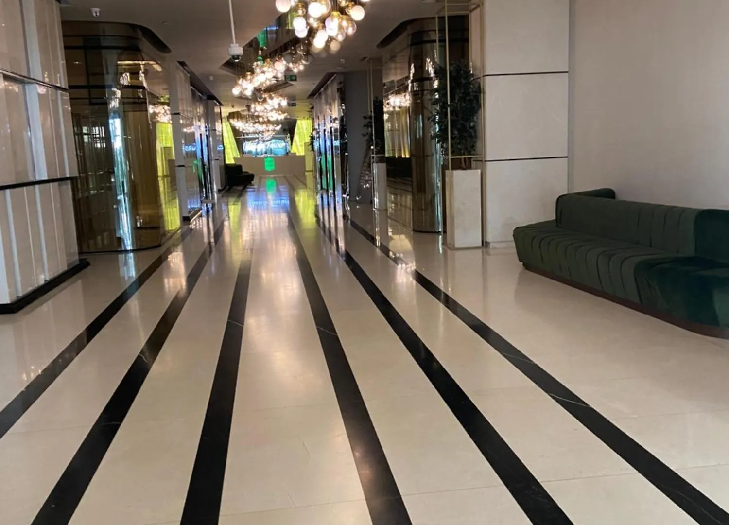 Sea View Apartment 巴统 格鲁吉亚